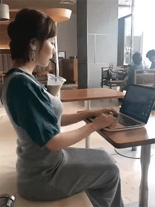 3DM轻松一刻第1436期 怎么感觉妹子有点疲惫呢？