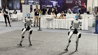 周一内涵囧图云飞系列 现代的美女舞蹈很抓人眼球