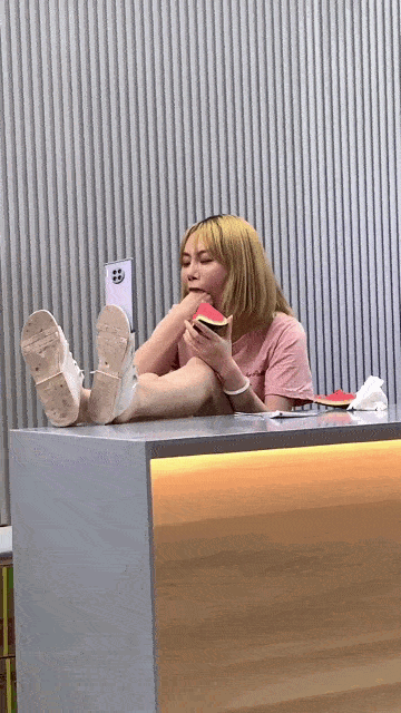 3DM轻松一刻第1581期 体育老师也过不了美人关的