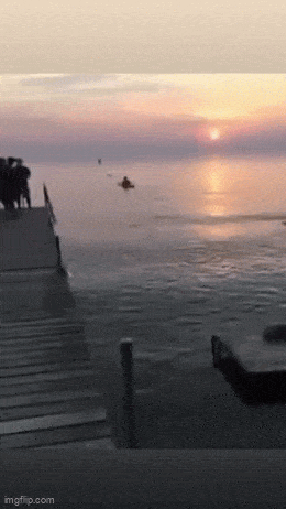 周一内涵囧图云飞系列 现代的美女舞蹈很抓人眼球