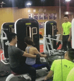 3DM轻松一刻第1581期 体育老师也过不了美人关的