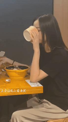 3DM轻松一刻第1582期 面纱也遮不住这绝世的容颜