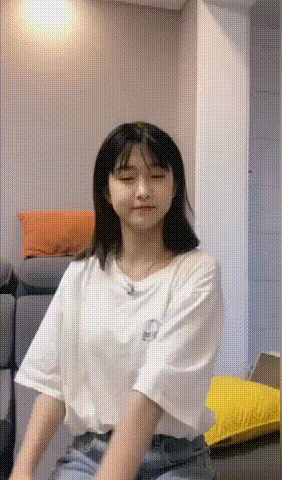 周五福利囧图云飞系列 体育老师也过不了美人关！