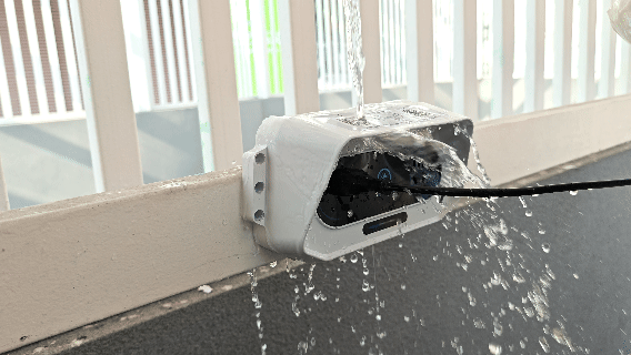 两轮电动车正确充电指南：4步避坑+安全要点，延长电池寿命不踩雷-有驾