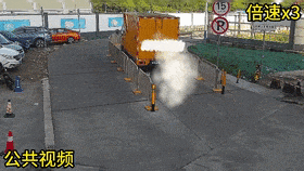 大货车盲区危险,右转事故频发,司机行人都难防-有驾 大货车盲区危险,右转事故频发,司机行人都难防-有驾