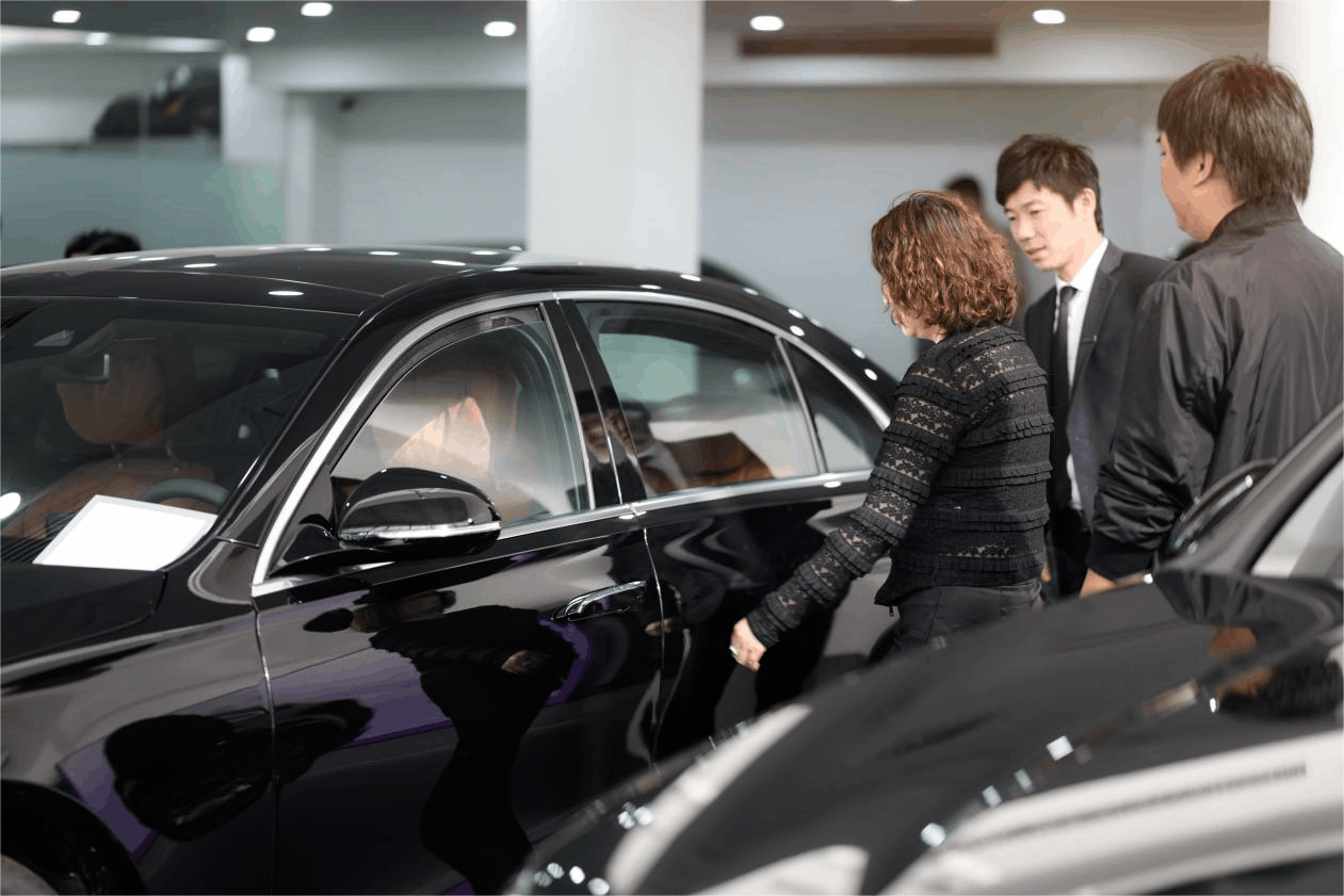 62.3分贝对63.8分贝：奔驰新E级静音测试数据公布后，宝马530Li车主群里炸开了锅，这场NVH之争背后的门道-有驾