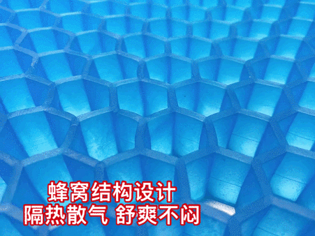 开车跑长途时，一定要带上5样物品，关键时刻保命用的-有驾